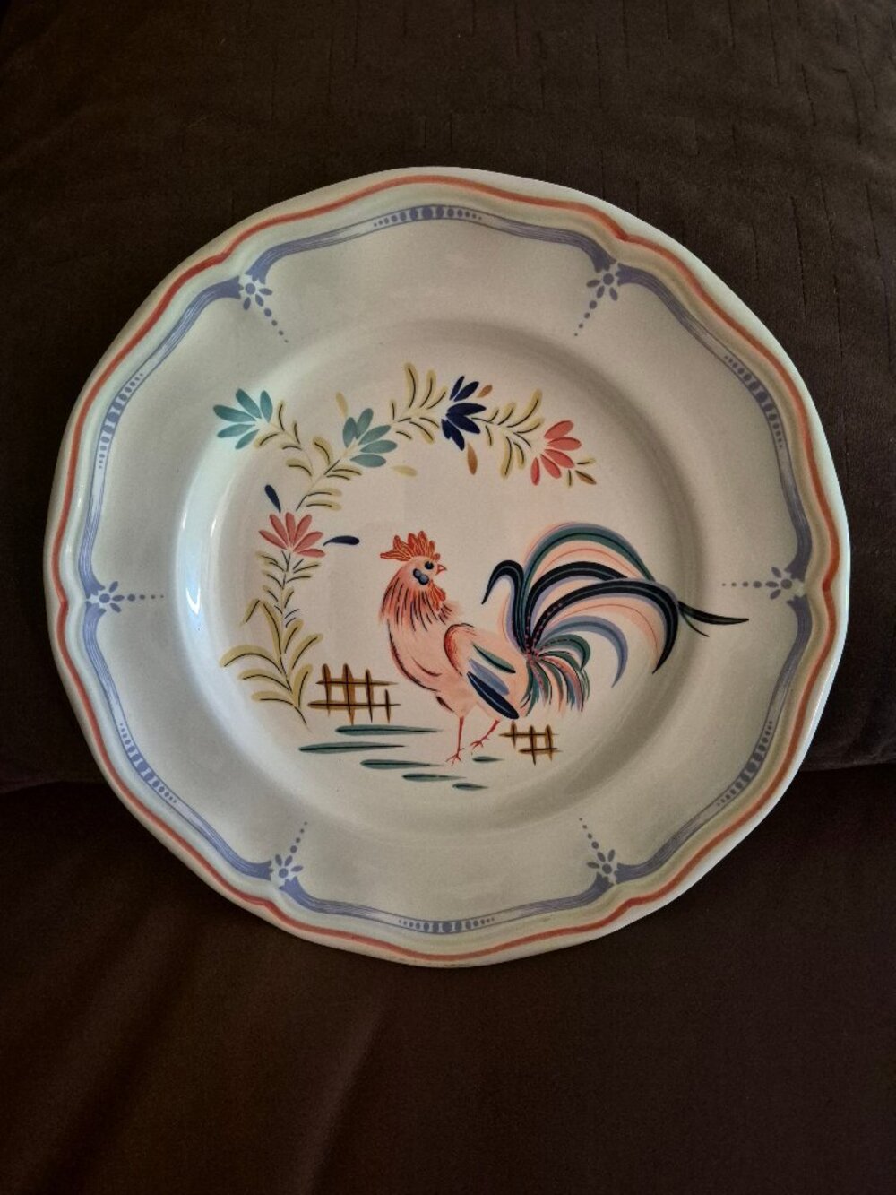 Longchamp Howard Kaplans French Country Store Rooster 10.25" Dinner Plate